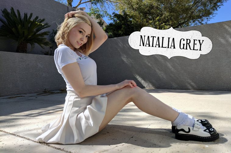 Pillow - natalia talk grey Download NataliaGrey
